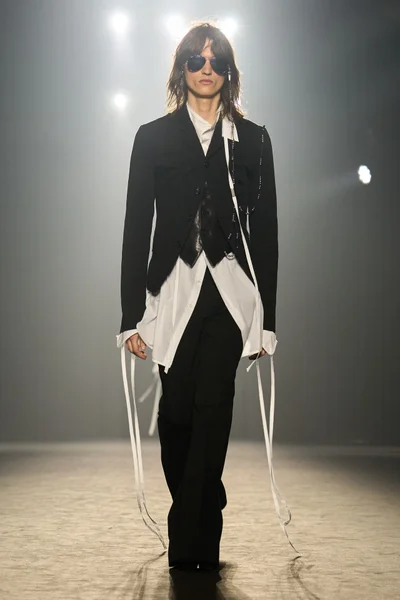Look 6